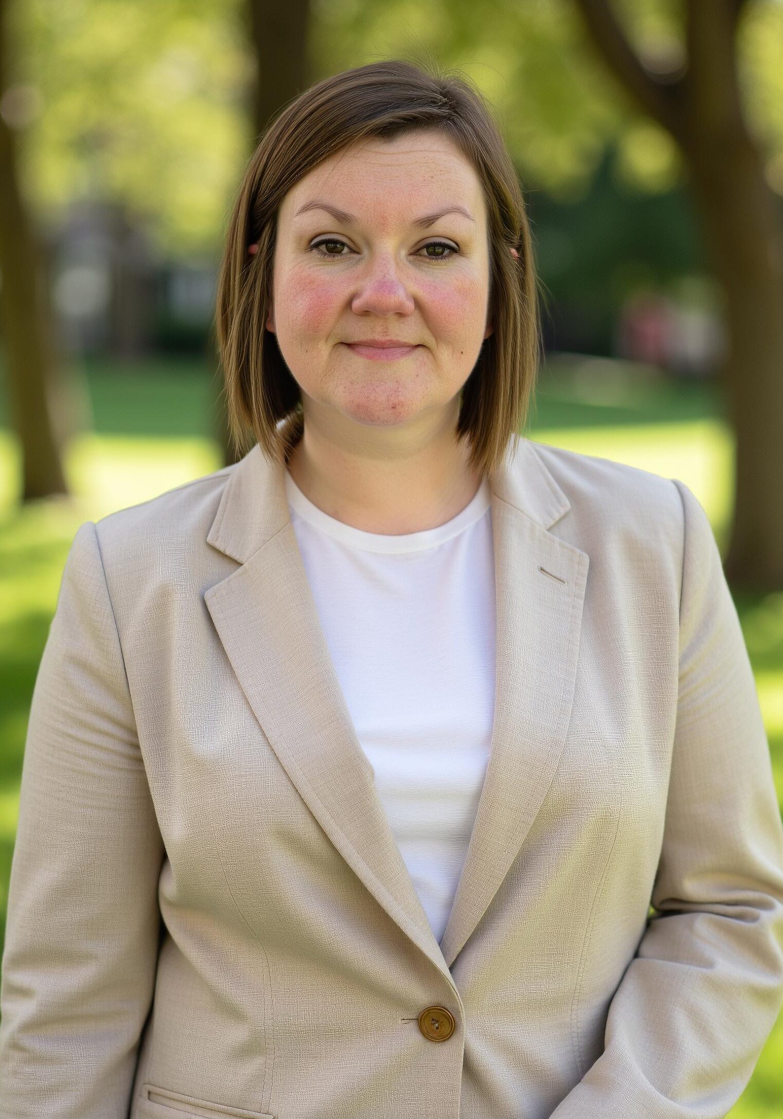 headshot of Leah Bryant Co, host of podcasting problem solver